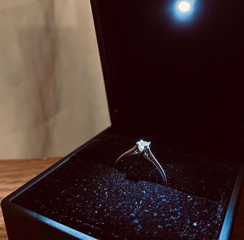 Каблучка з діамантом 16 розмір 1,4 гр