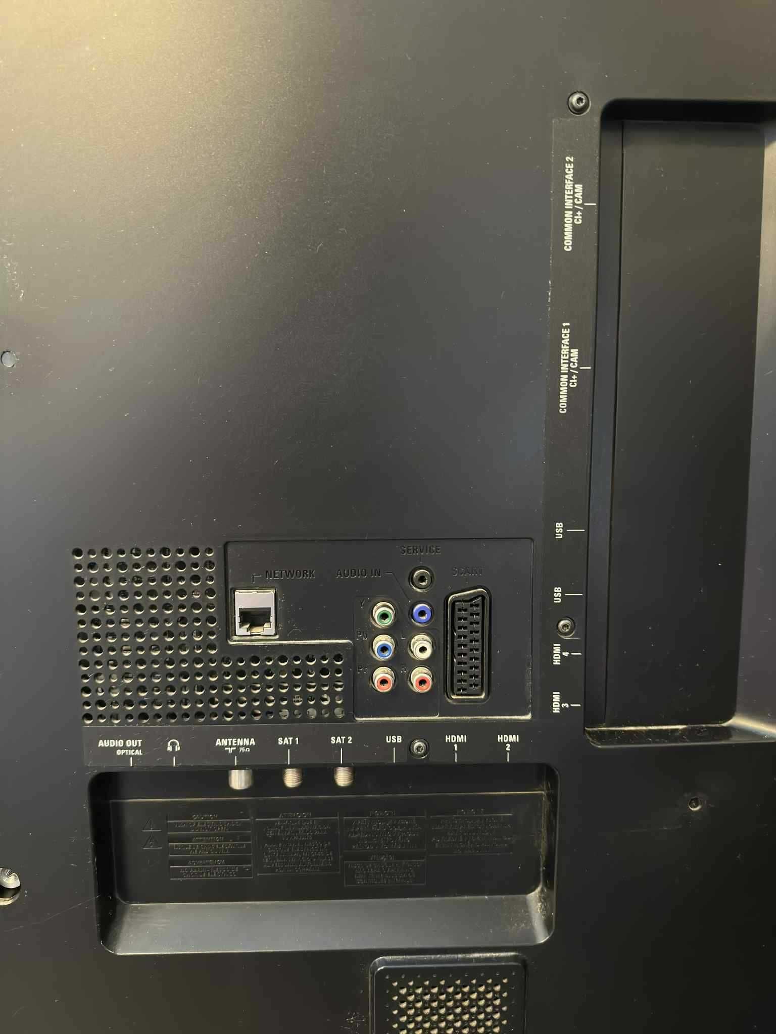Telewizor Philips, model: 55PUS7909/12 - uszkodzony
