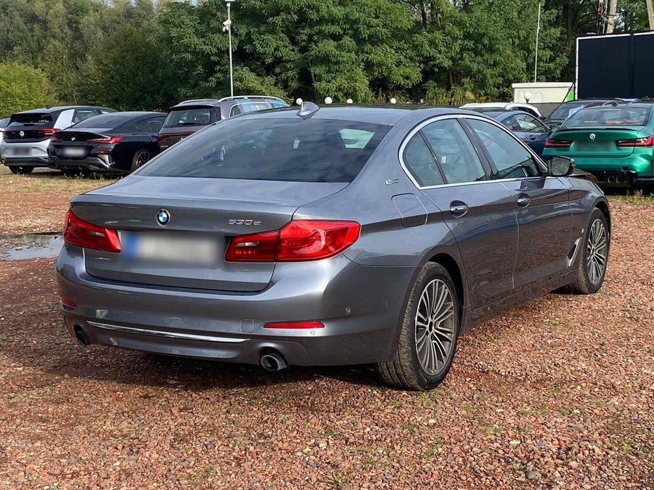 BMW Seria 5 530e Hybrid PlugIN Memory HeadUp Szyberdach Zarejestrowany w Polsce