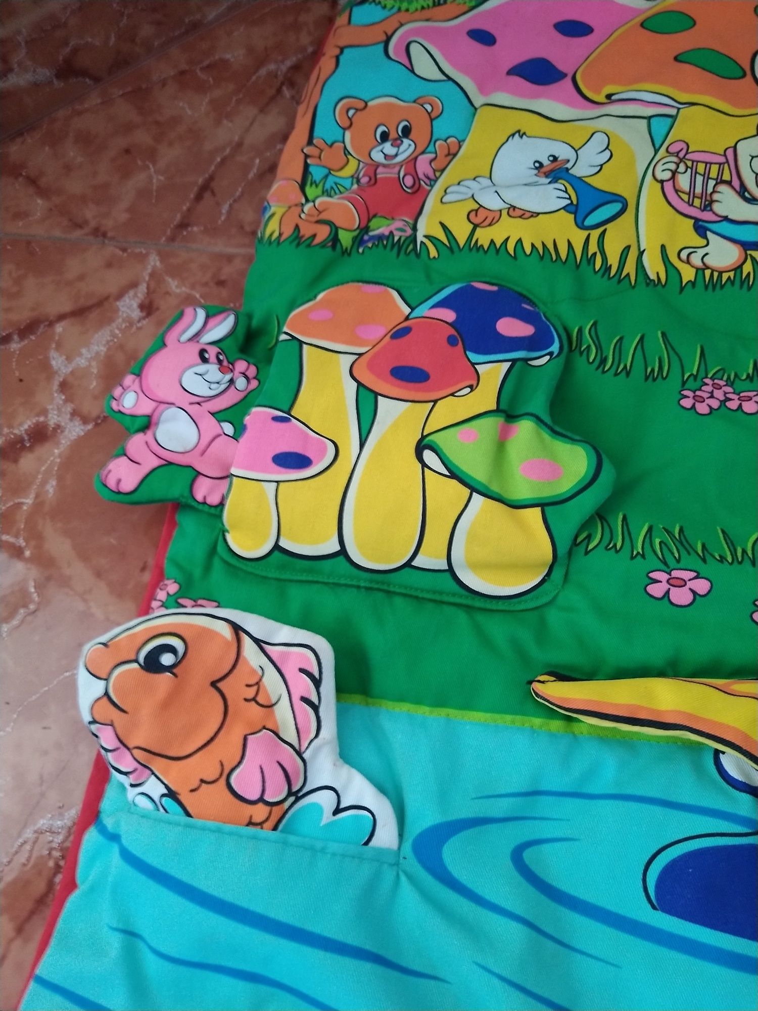 Tapete didático Chicco para bebé com músicas outros sons luzes, praia.