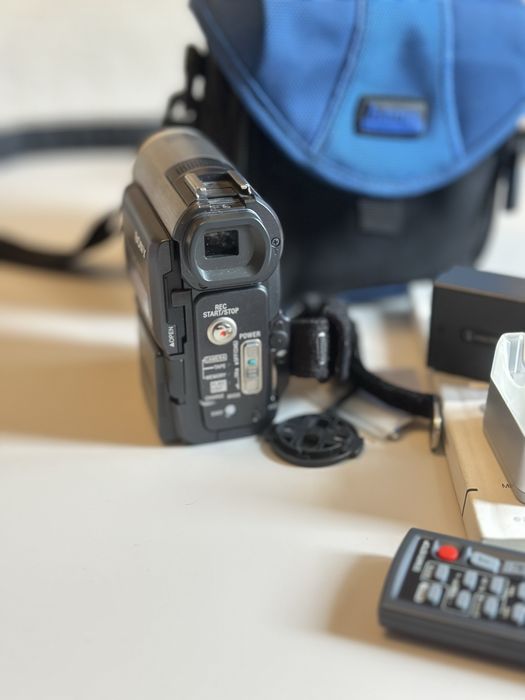 Kamera Mini DV Sony DCR-PC350E PAL , 3 baterie, idealna, analog look