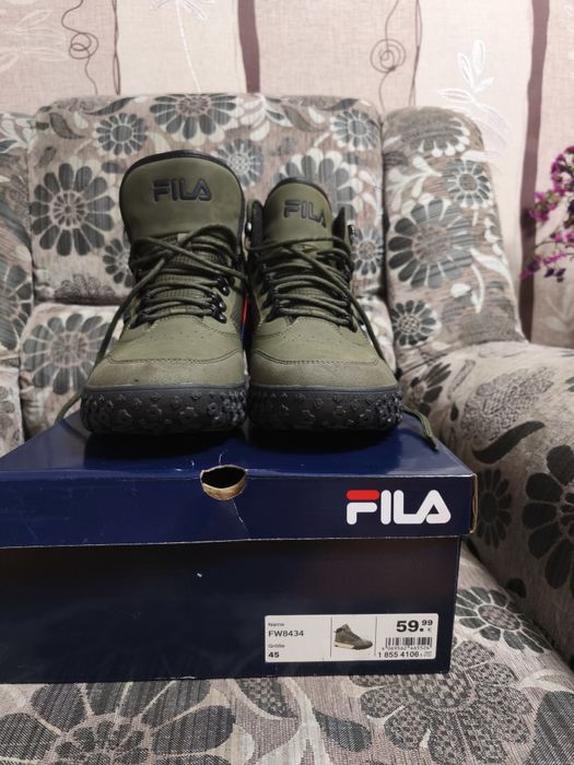 Продам ботинки  45 размера