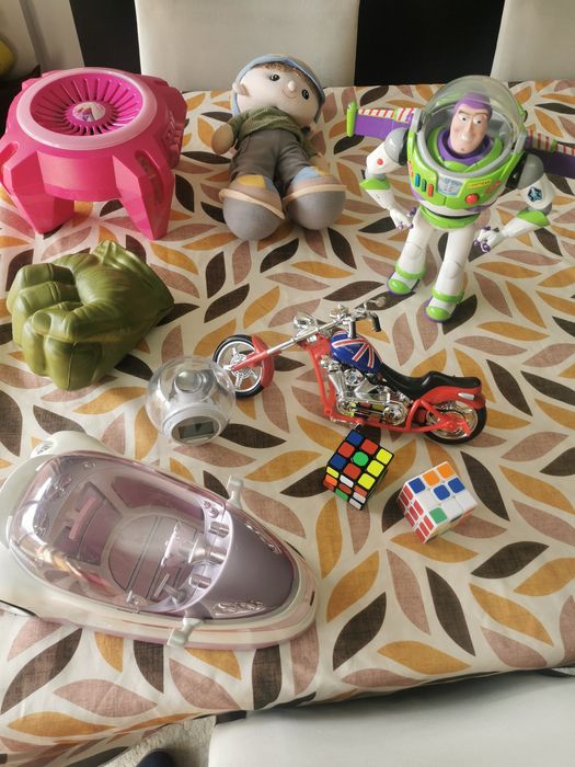 Brinquedos em excelente estado.