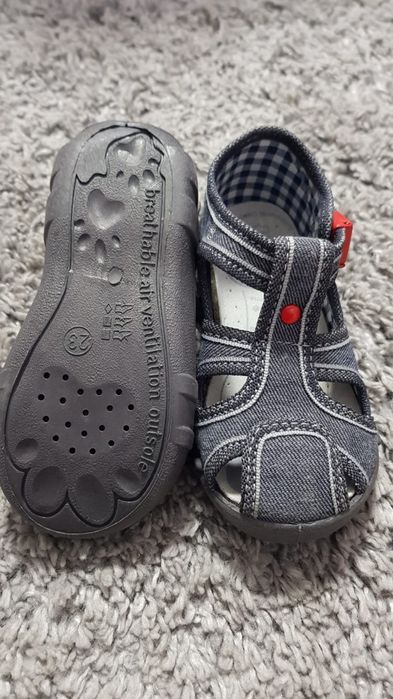 Kapcie sandałki RenBut rozmiar 23