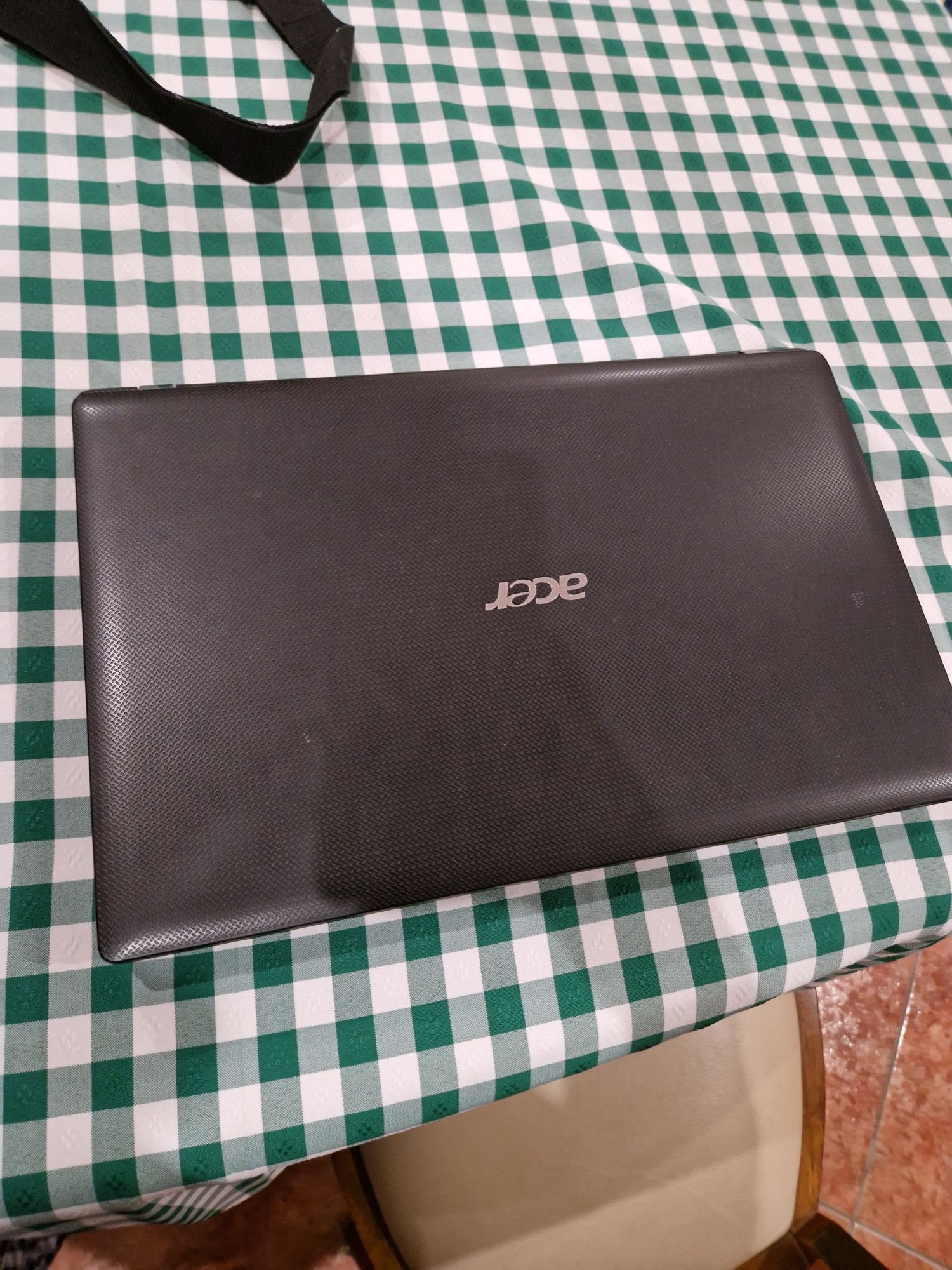 Vendo PC Acer aspire processador I5 para peças