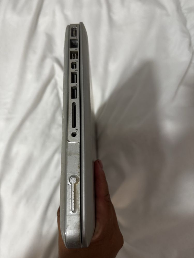 MacBook Pro 13” | i5 | 8GB RAM | Excelente estado– 200€