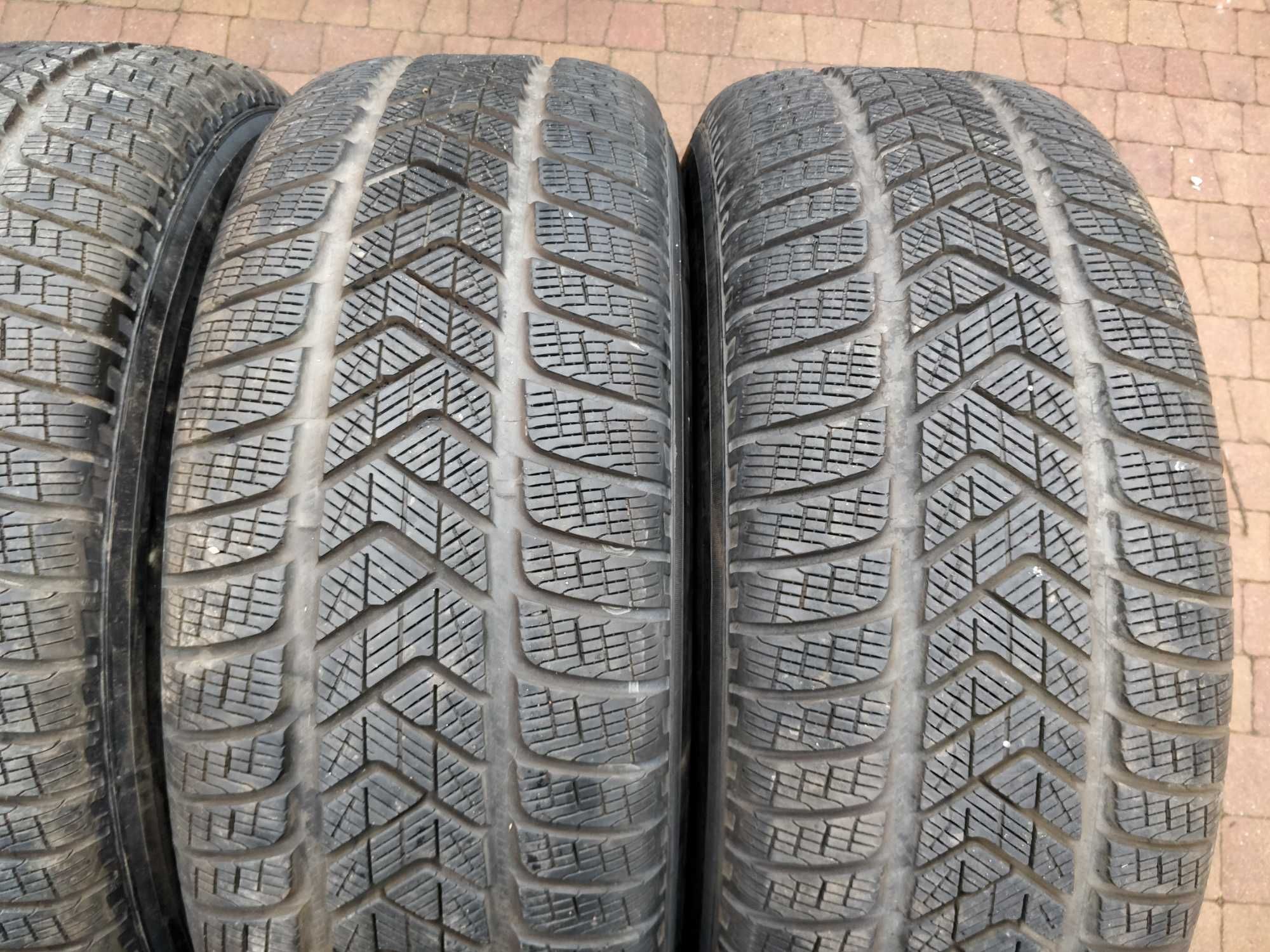 2494. Opony zimowe 255/65/17 Pirelli 8mm cena za 4szt