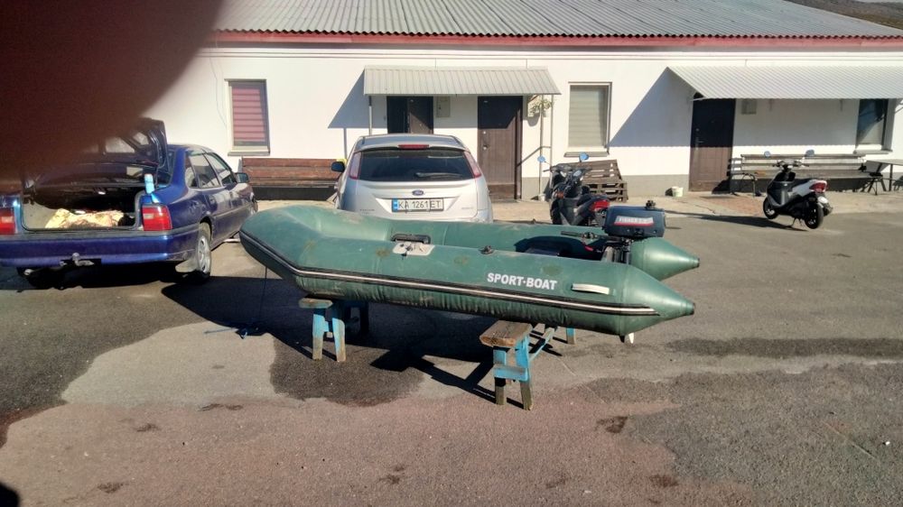 Надувний човен/лодка з мотором б/у