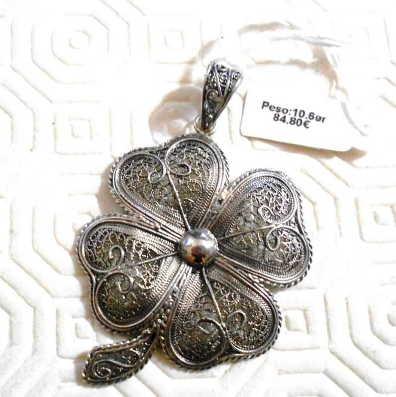 Pendente em formato flor em prata filigrana portuguesa 925