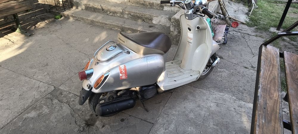 Honda Giorno Crea (af-54 2000)