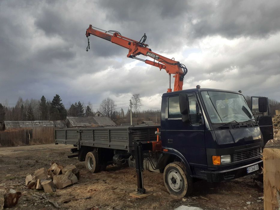 Вантажні перевезення.  Послуги крана маніпулятора.