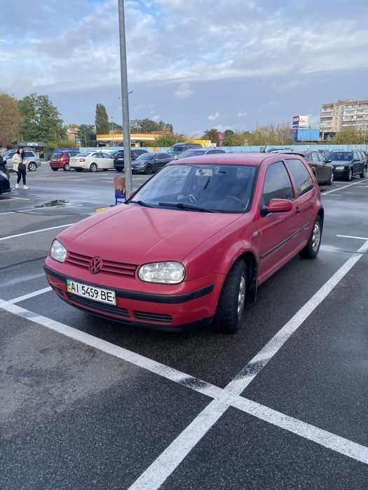 Продам Volkswagen Golf 4