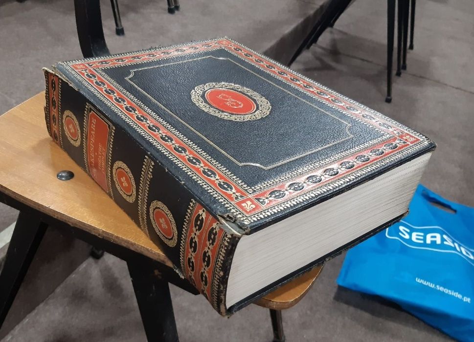 Edições (editions) Famot - Clássicos (Shakespeare, Victor Hugo, etc.)