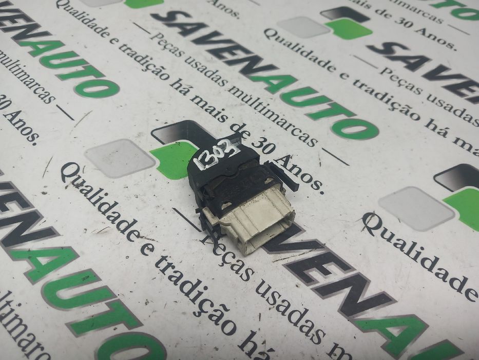 Comando / botão / interruptor vidros trás esquerdo RENAULT Clio II (BB