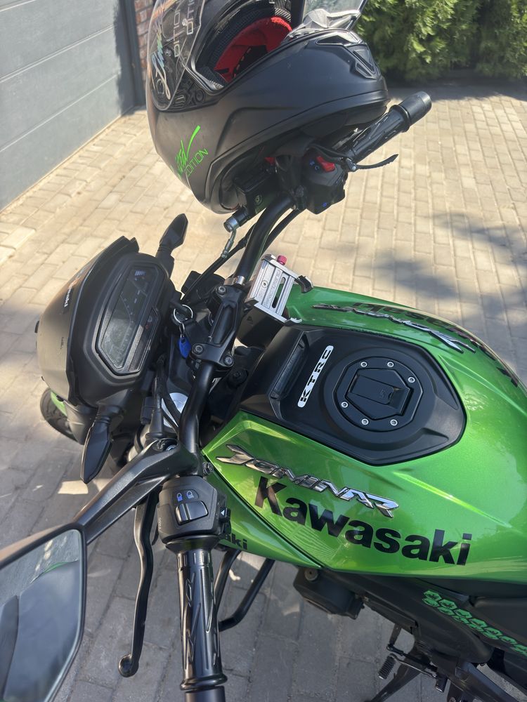 bajaj dominar, abs