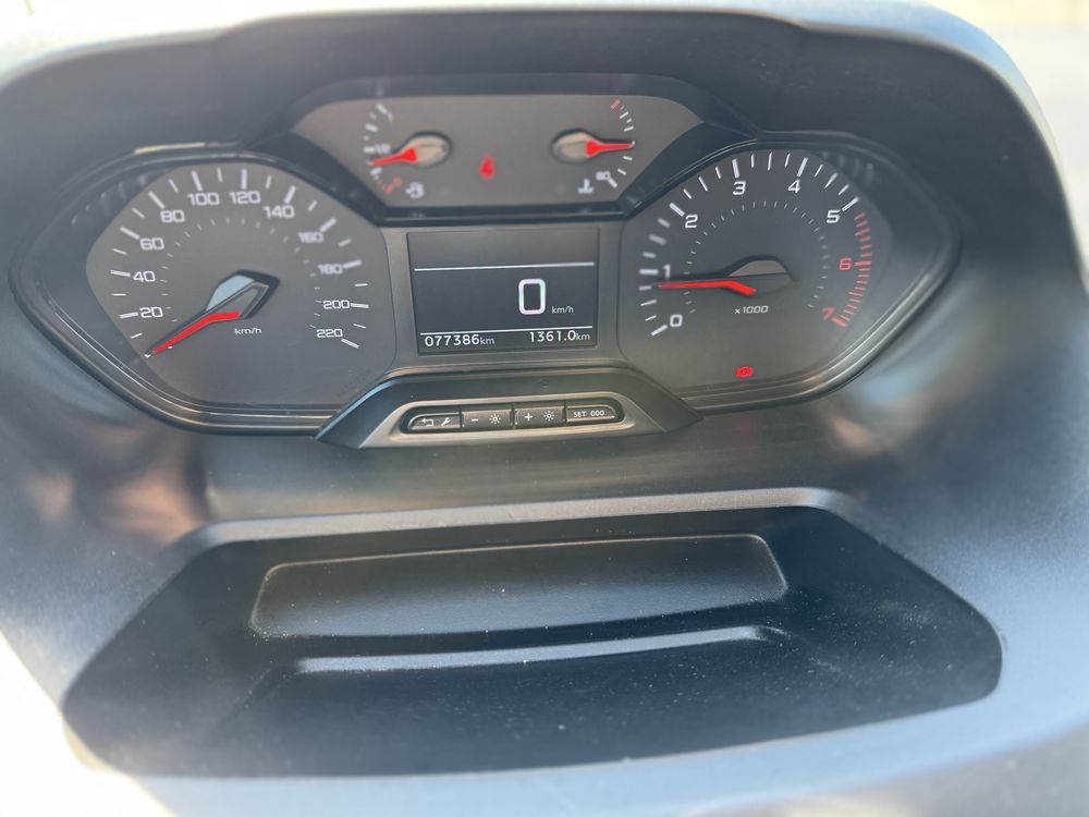 Peugeot Partner Asphalt Longa L2 - 1.5 BlueHDi