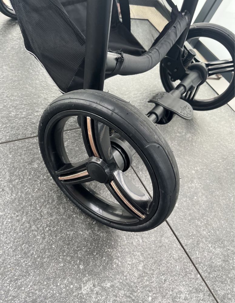 Bebetto wózek spacerowy Nico Estilo pro