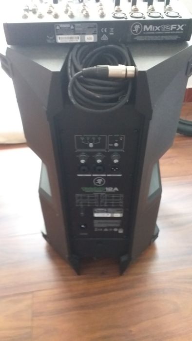 Coluna THUMP 12A Amplificada