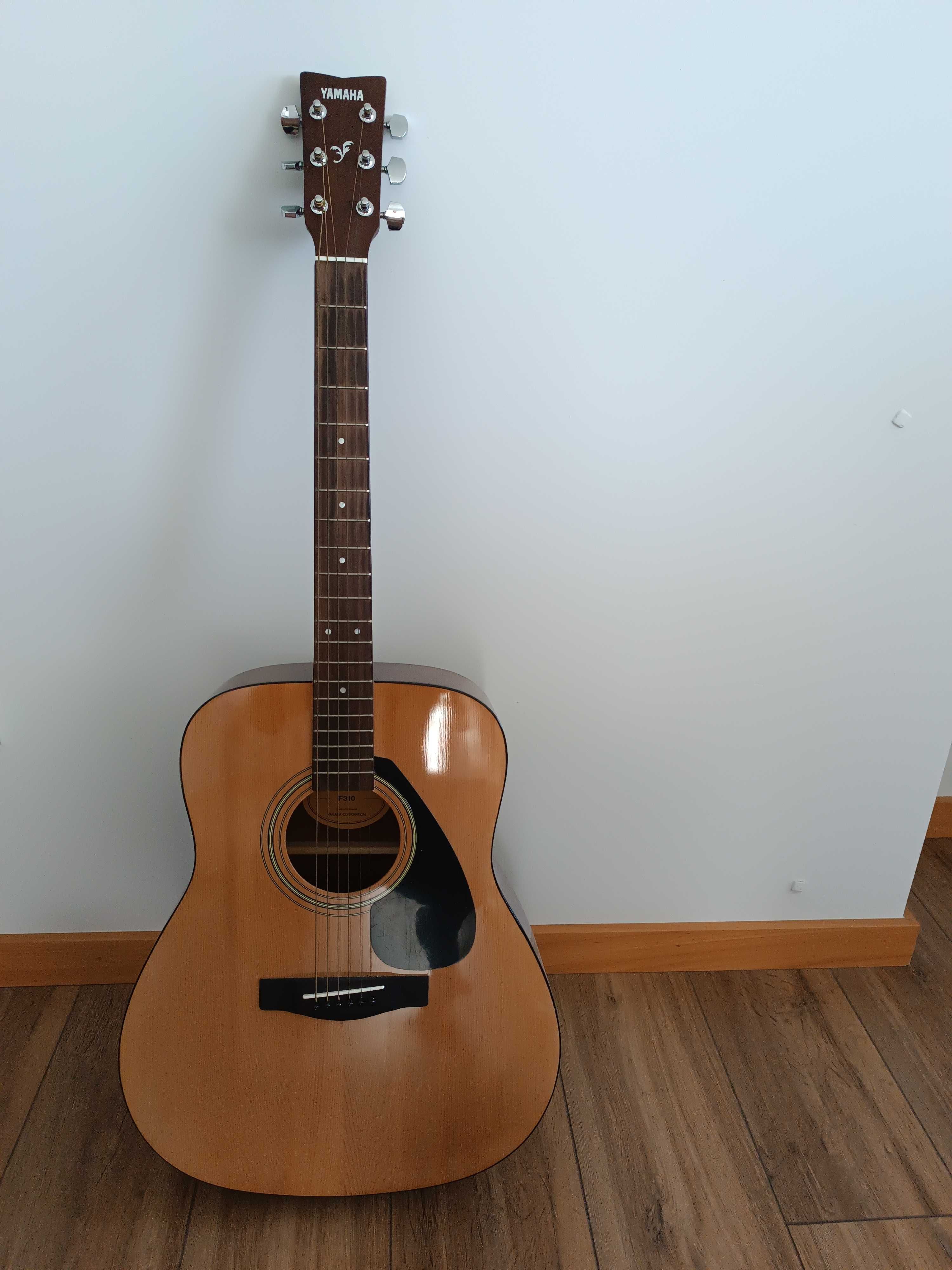 Guitarra acústica Yamaha f310