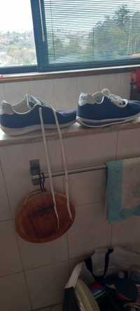 Sapatilhas Nike em azul
