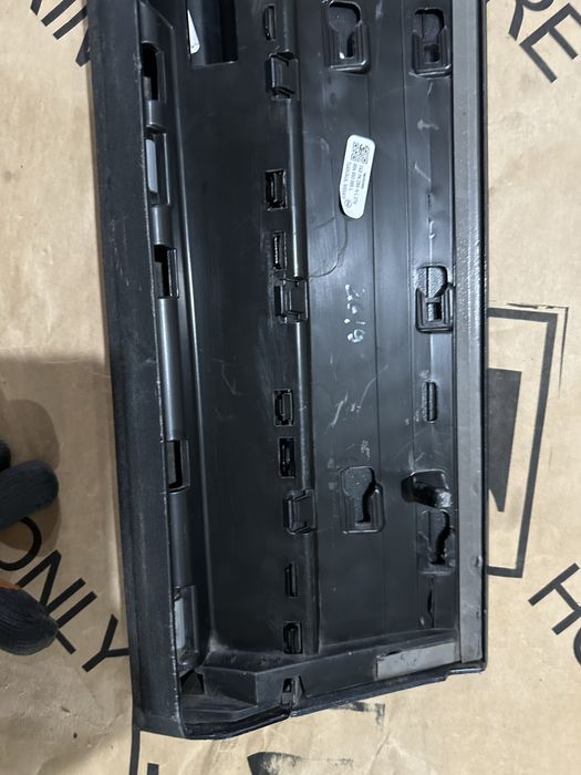 Молдінг накладка двері Audi Q5 80A рестайлінг задня ліва