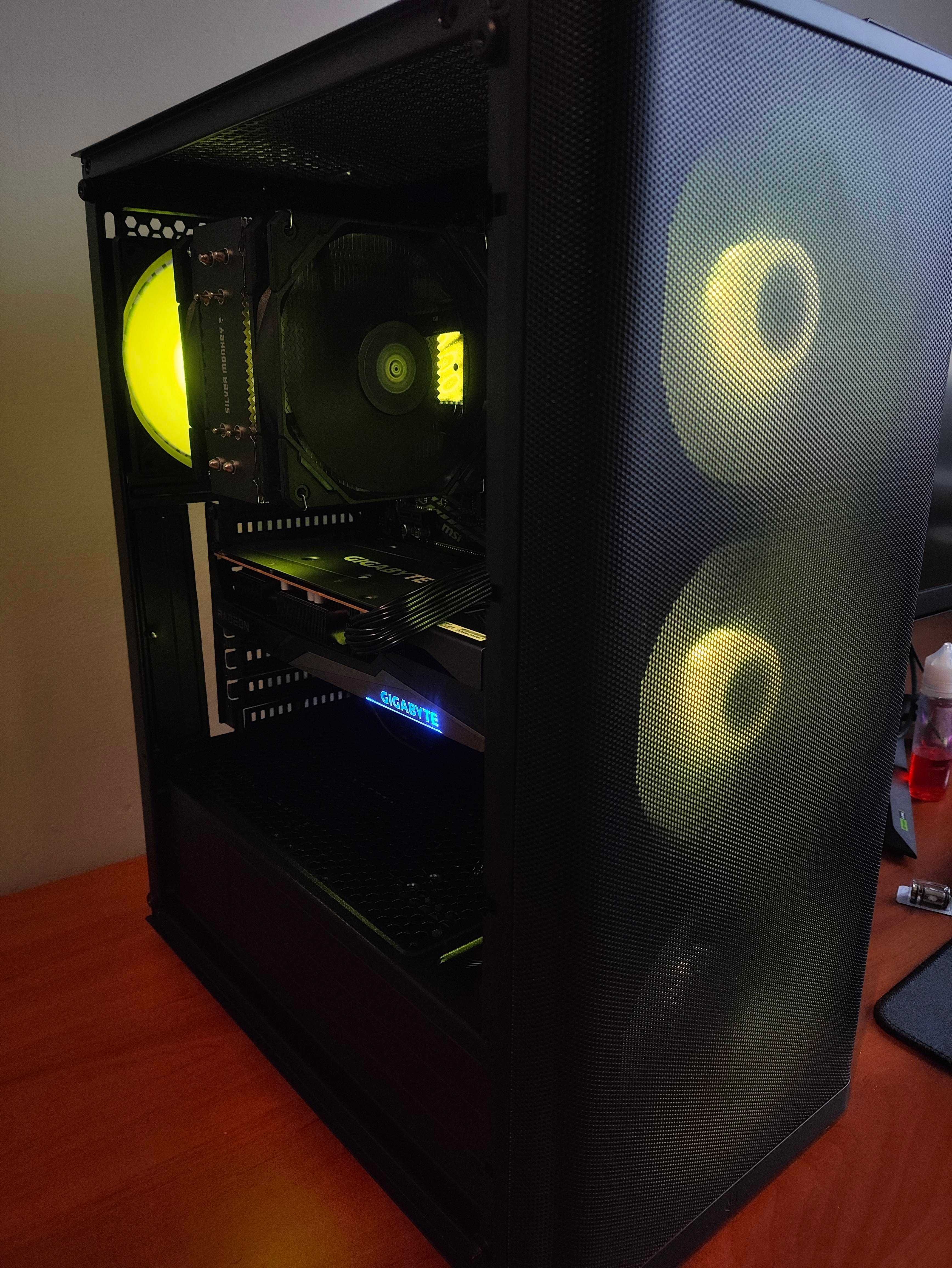 Nowy komputer gamingowy ARGB R5 5600/RX7600OC/32GB/M.2 1TB