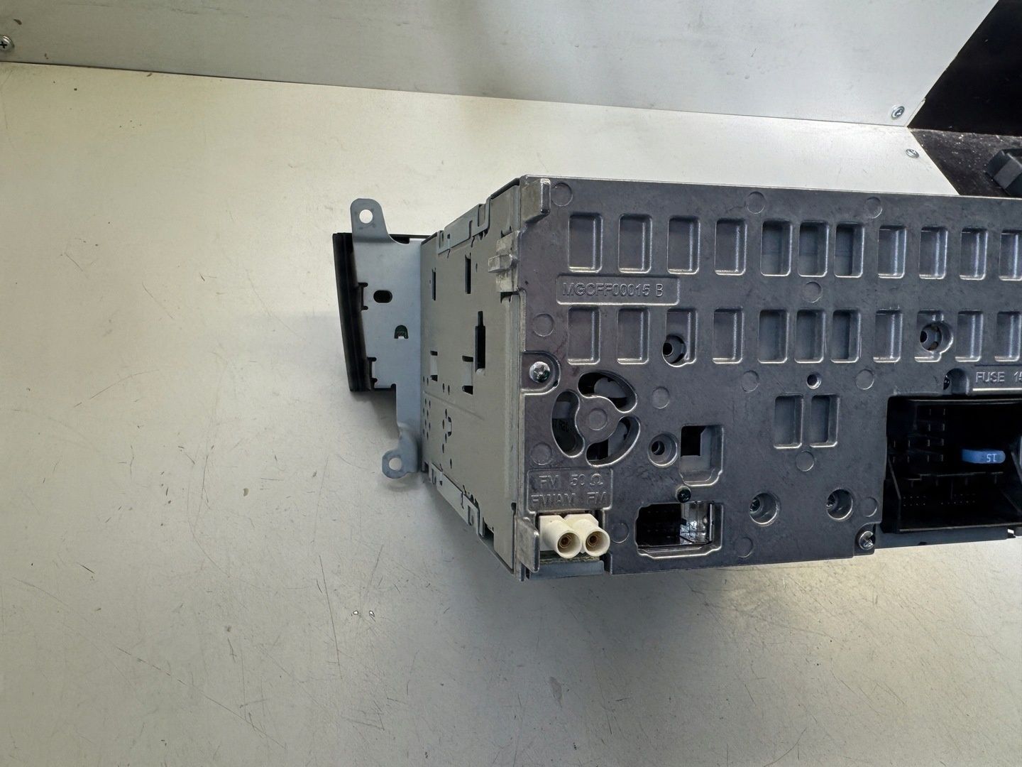 AUDI A4 B8 RADIO CD CONCERT 8T1035186C