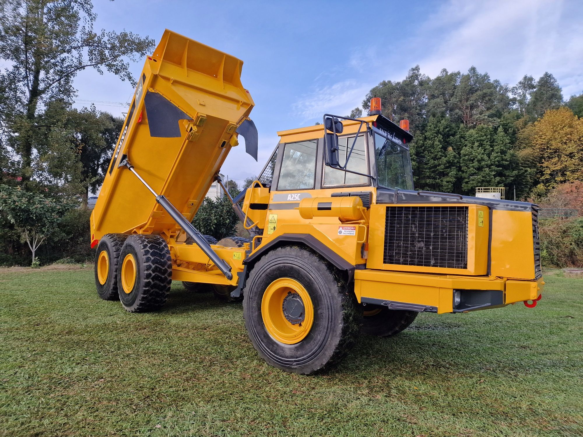 Dumper volvo A 25 C