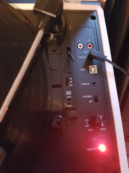 Gramofon walizkowy z bluetooth