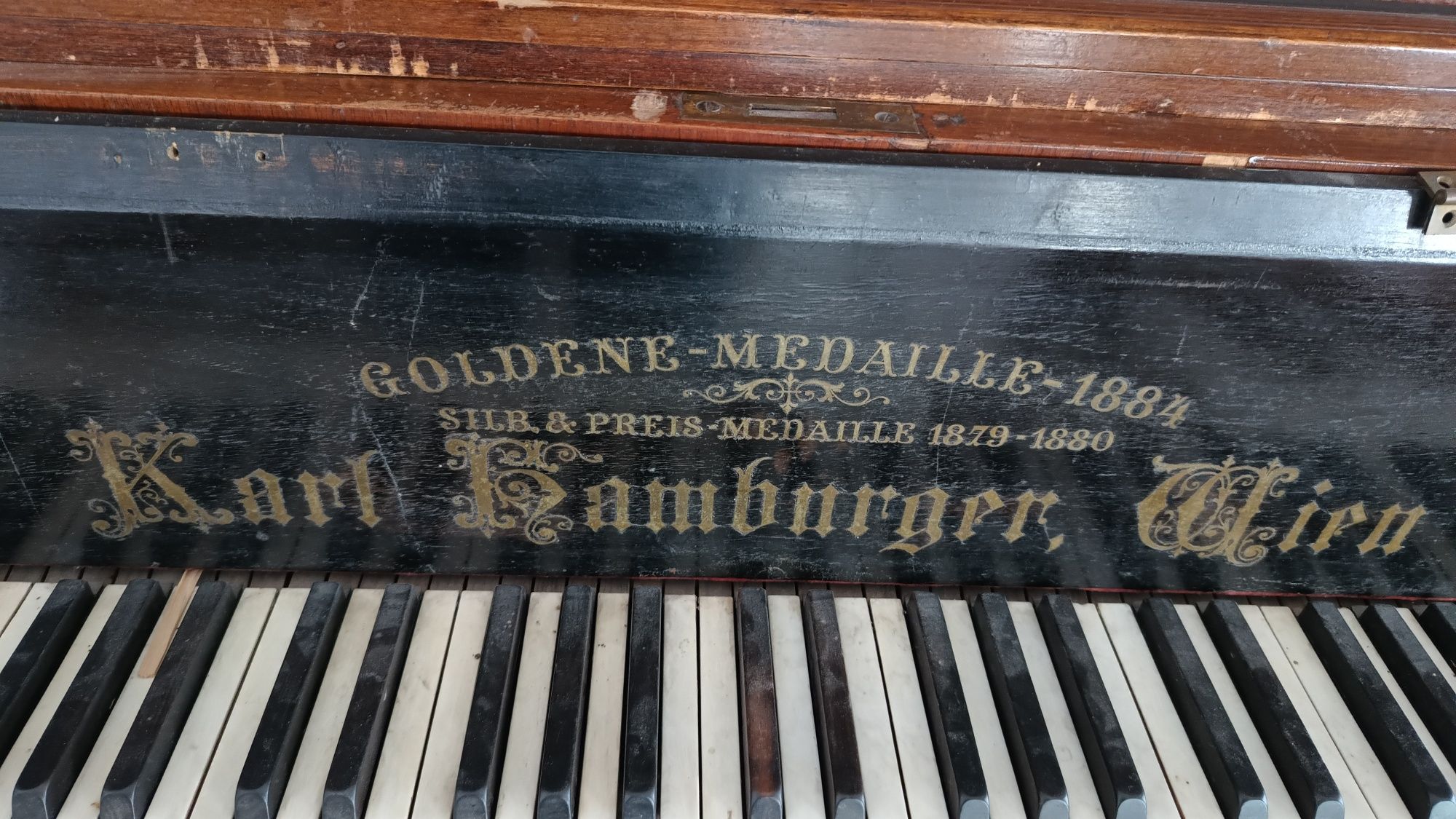 Fortepian Goldene Medallie 1884