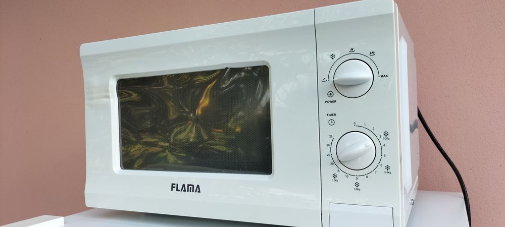 Microondas Flama