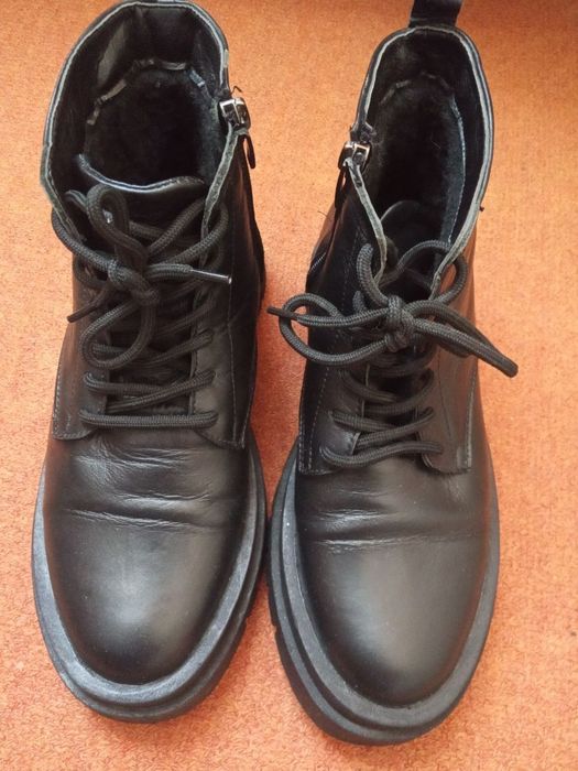 Шкіряні зимові черевики 38 розмір