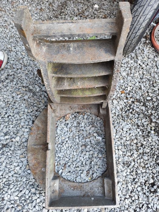 Wpust uliczny ściekowy kratka ściekowa C250 25t ton