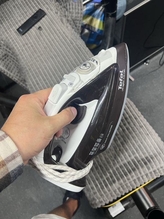 Утюг TEFAL Ultragliss Plus fv4943