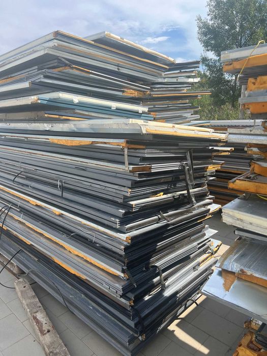 Płyta warstwowa z blachą ocynkowaną grubość - 4cm