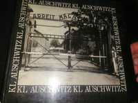 Książka o historii Auschwitz . PIERWSZE WYDANIE