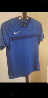 Koszulka Nike DRI-FIT, rozm.137-147