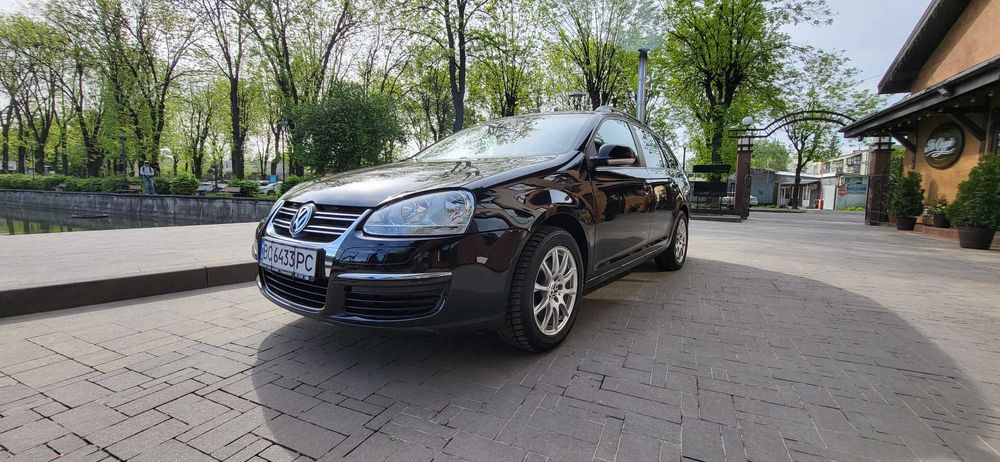 Продам Гольфа універсал 2008 року. Газ бензин. Мотор 1,6. 102 к.с.