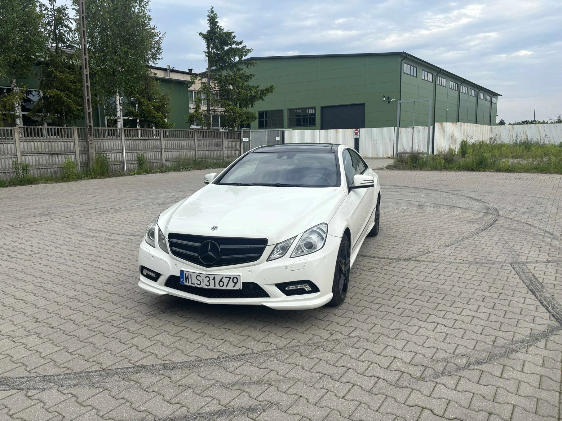 Mercedes-Benz Klasa E Mercedes E 350 CDI • V6 231KM • Automat • Panorama • Bogate wyposa •