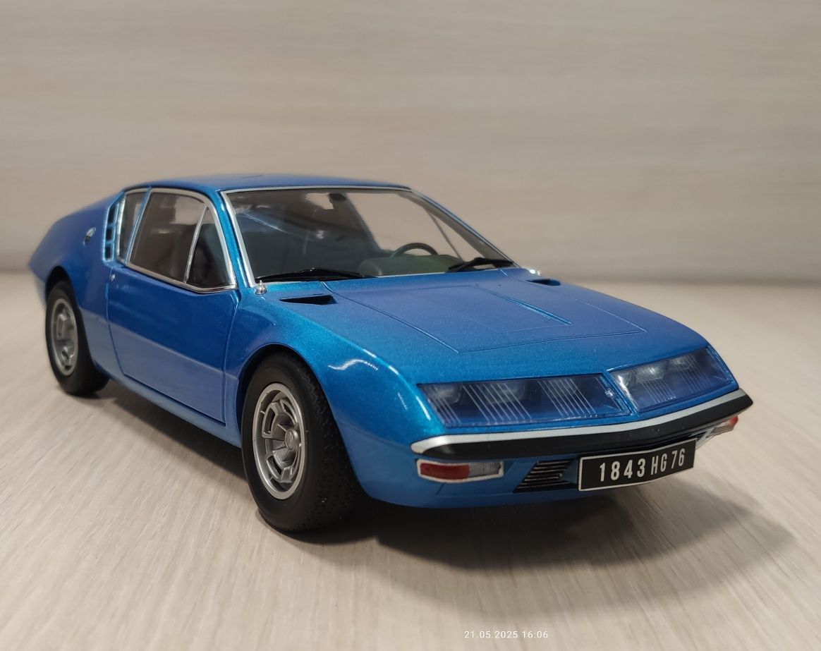Alpine A 310  1600 VE z 1972 roku  1:18 Norev