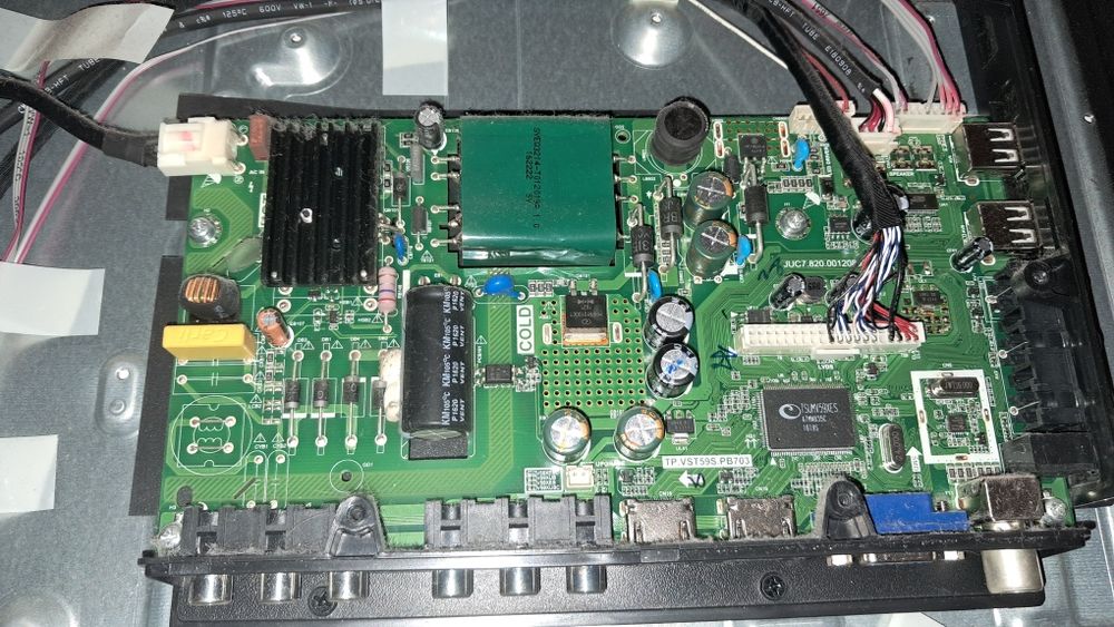 Bravis LED-32E2000 на запчастини