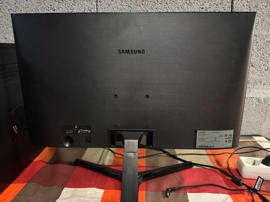 Setup Completo Torre + Monitor + Teclado e Rato