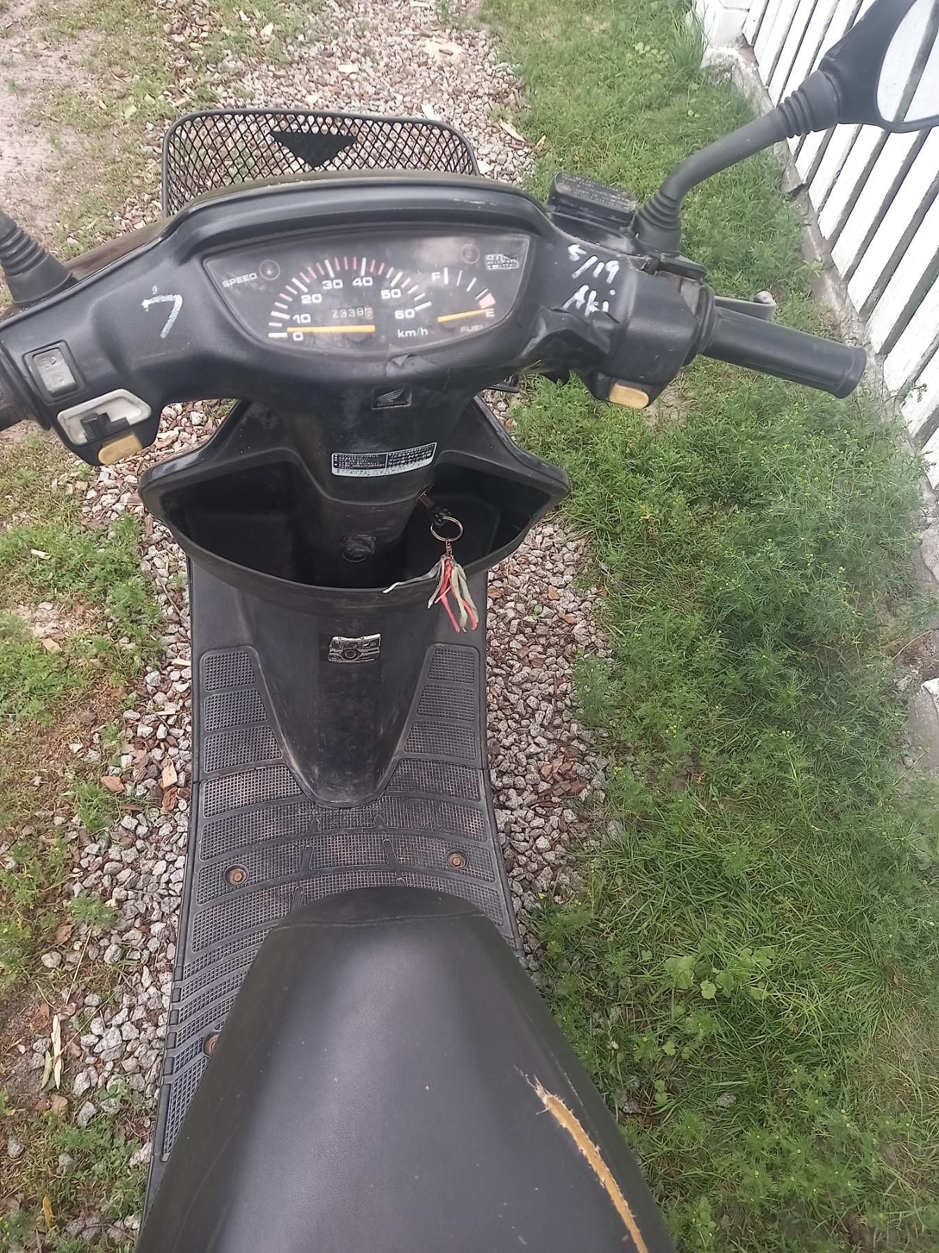 Скутер Honda dio