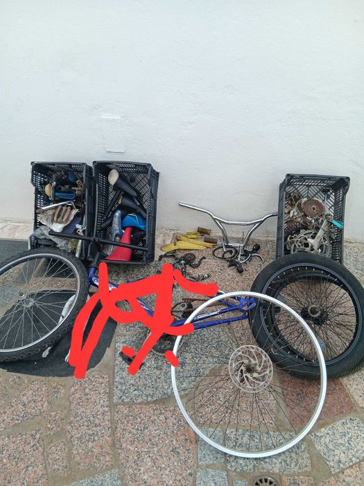peças novas e usadas de bicicleta