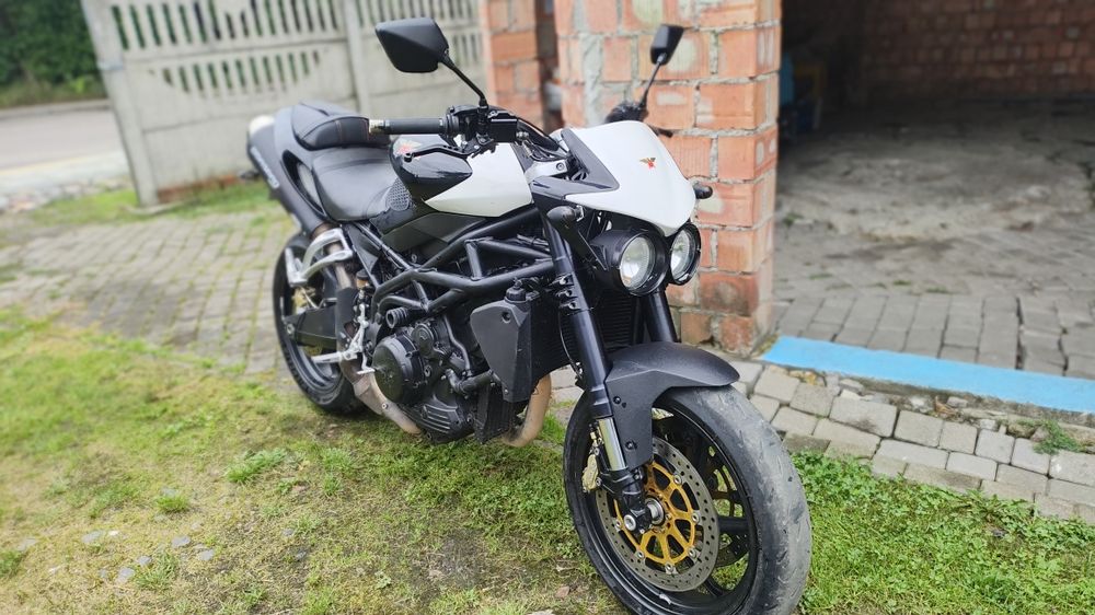 Мотоцикл мотомаріні 1200