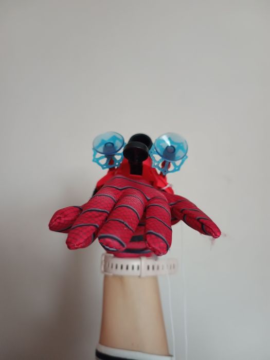Rękawica Spiderman wyrzutnia rakiet
