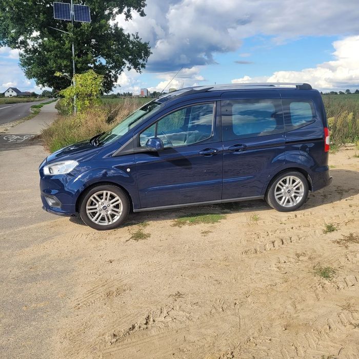 Ford Tourneo Courier Auto do poprawek blacharsko lakierniczych użytkowanie na codzień