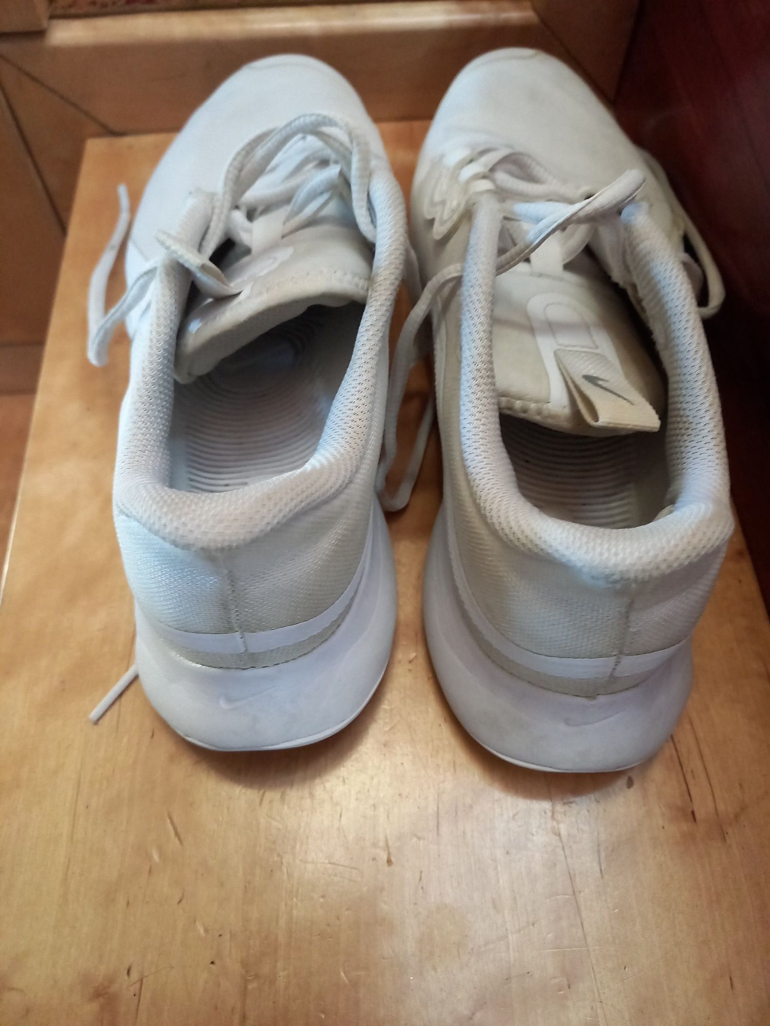 Buty Nike air max volley r.40