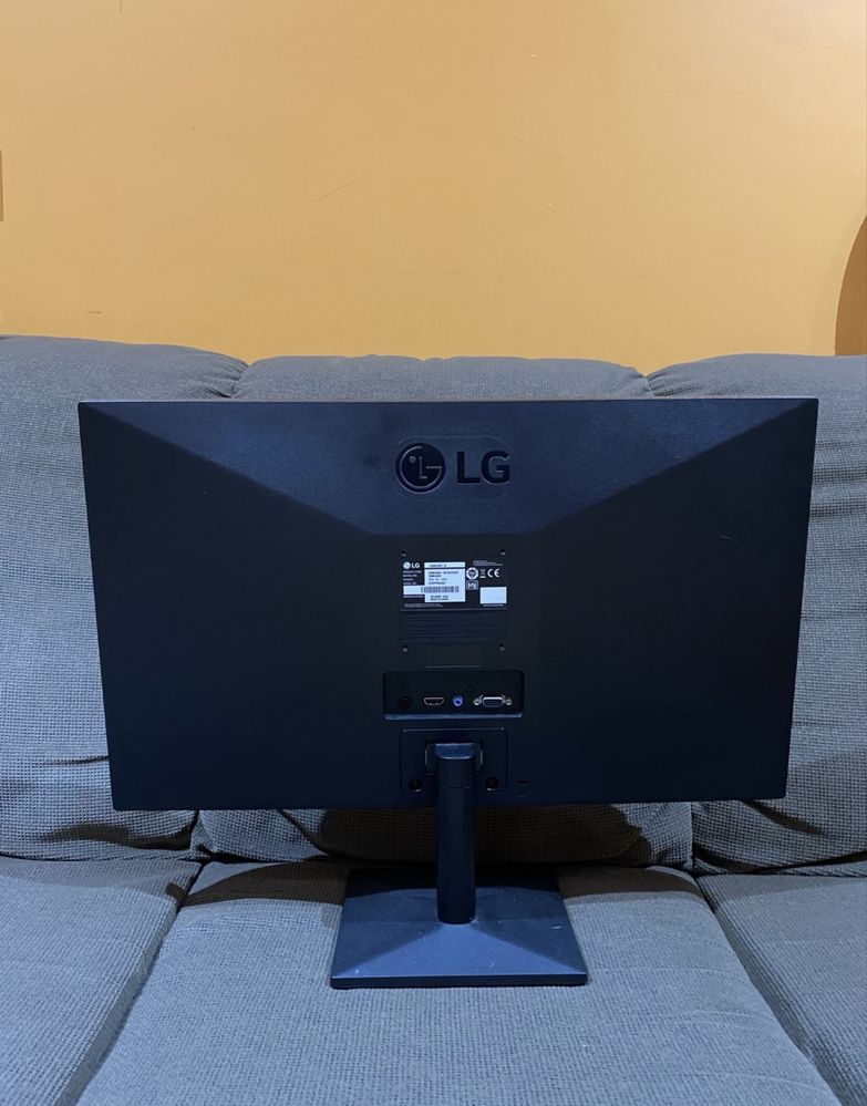 Monitor LG 24” 1080p 75hz
