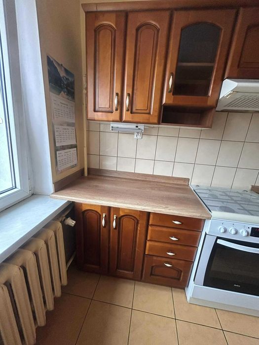 Meble do kuchni z wyposażeniem, drewniane fronty